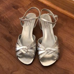 Last chance, Silver heels, removing all items